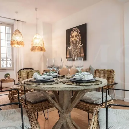 Lovely Boho With Parking - Historic Center By Rems