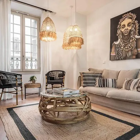 아파트 Lovely Boho With Parking - Historic Center By Rems 말라가